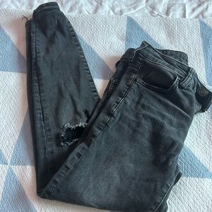 black skinny jeans